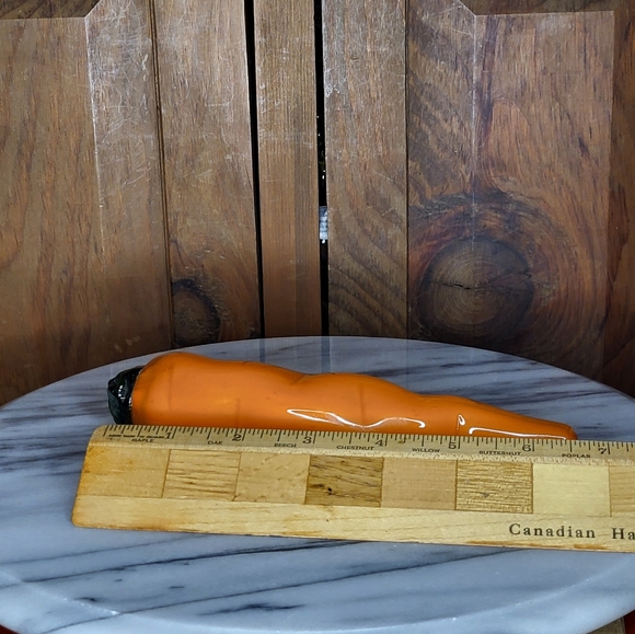 Orange Ceramic Carrot Decor - Picture 4 of 9